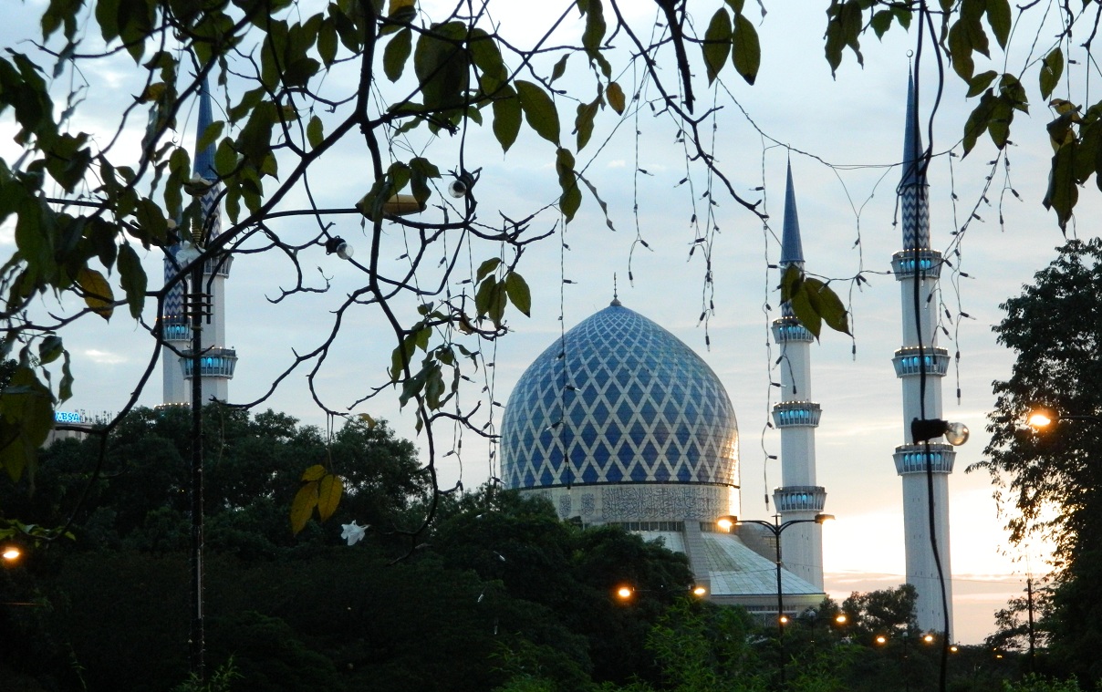Masjid Biru di Shah Alam yang mengenal pasti kawasan perkhidmatan Selangor